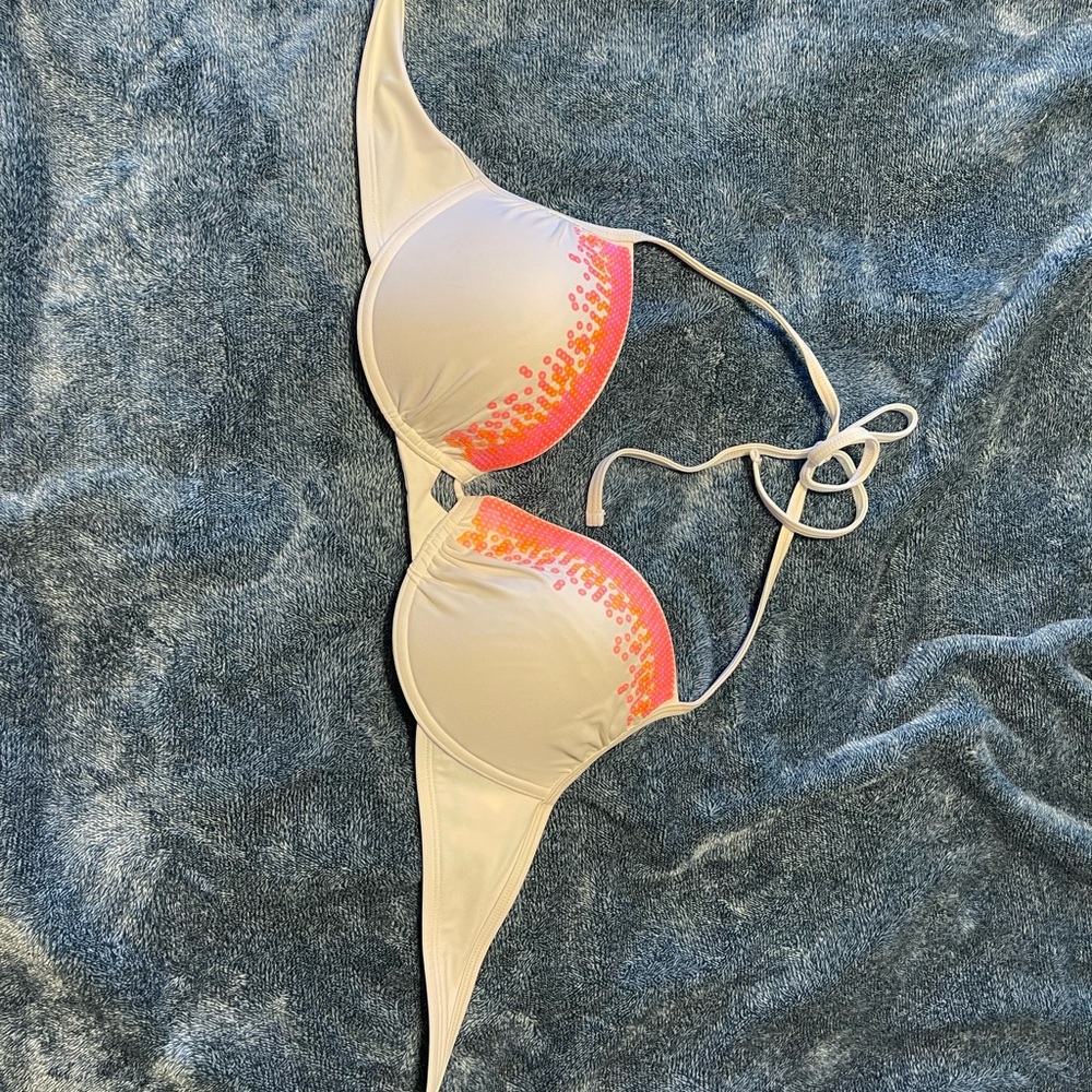 Juniors swim top